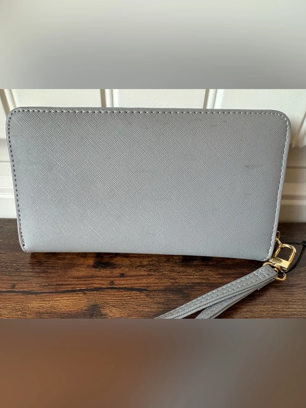 Betsey Johnson Gray Zip Around Wristlet Wallet NWOT Gold Hardware